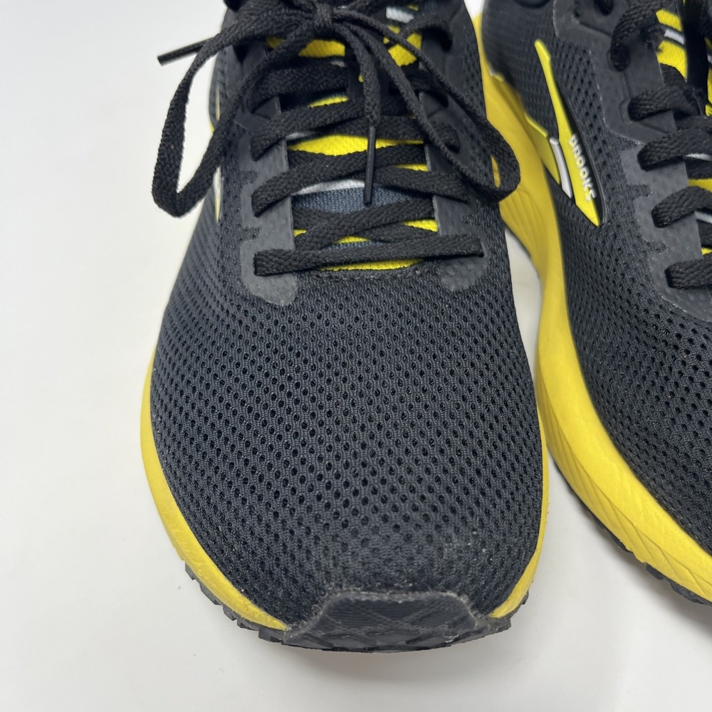 Brooks Black and Yellow Athletic Shoes Size 11 - Picture 6 of 16